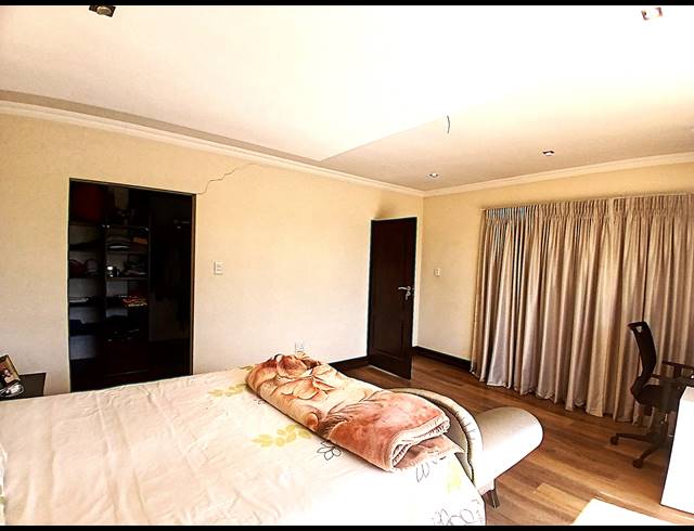 4 BEDROOM GOLF ESTATE FOR SALE IN BLUE VALLEY GOLF ESTATE